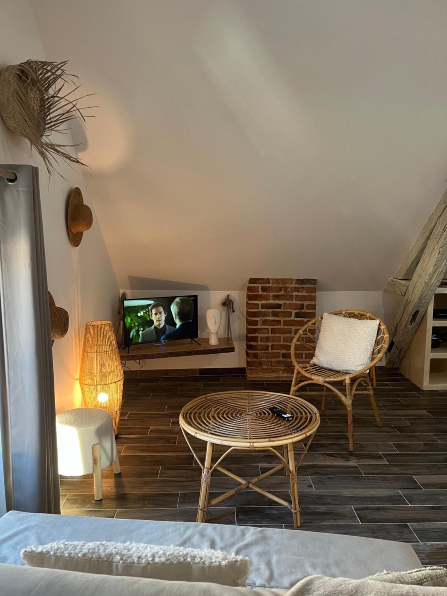 Sejour De Charme Au Boheme Apartment อองบวส ภายนอก รูปภาพ
